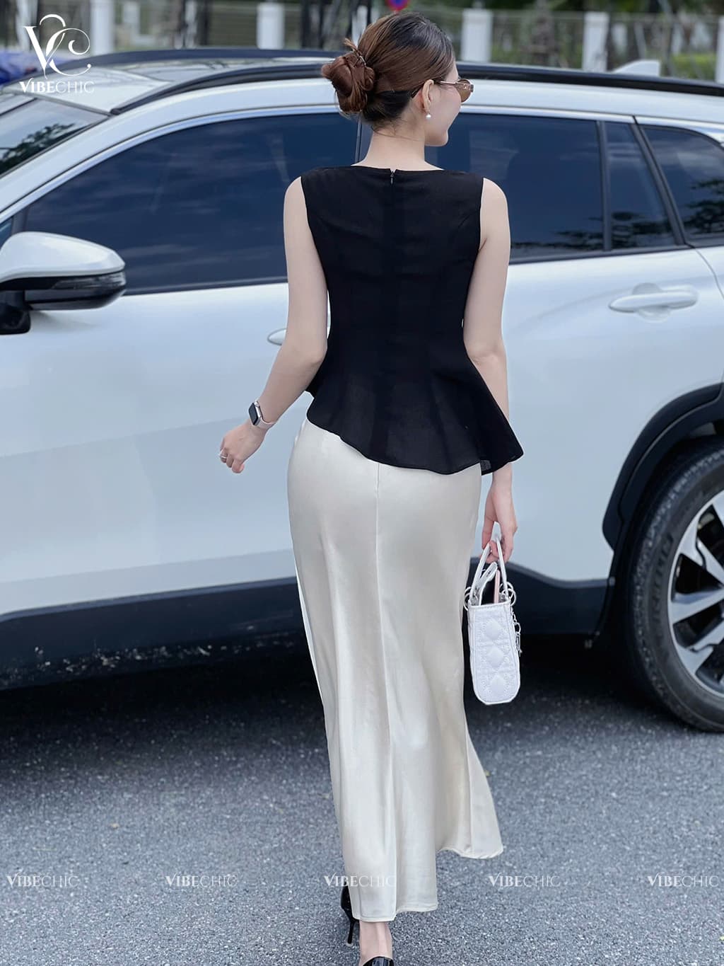 Đẳng Cấp Peplum Đũi Hàn – Biểu Tượng Của Sự Thanh Lịch Hiện Đại - view 2